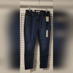 NWT Signature by Levi Strauss Women's Dark Blue Skinny Jeans